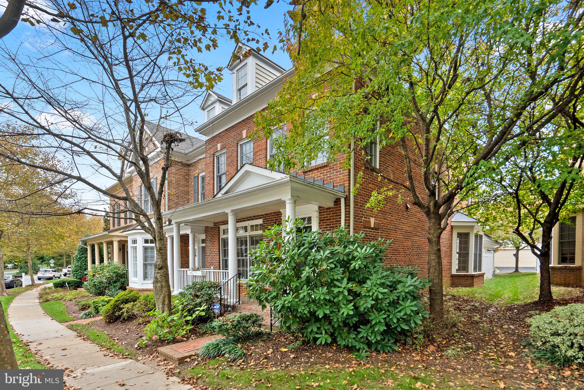 FALLSGROVE - Residential