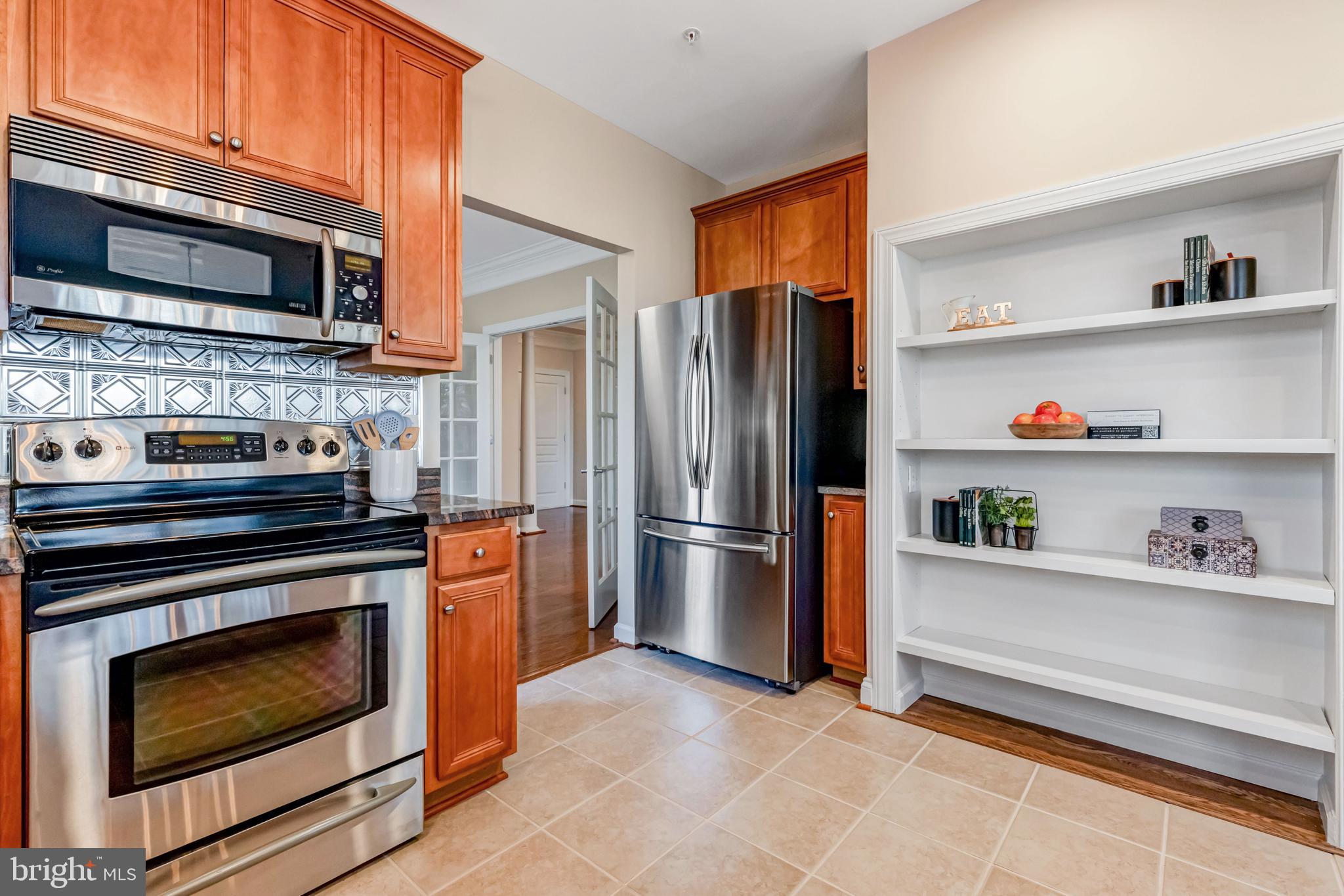 HIDDENBROOK - Residential