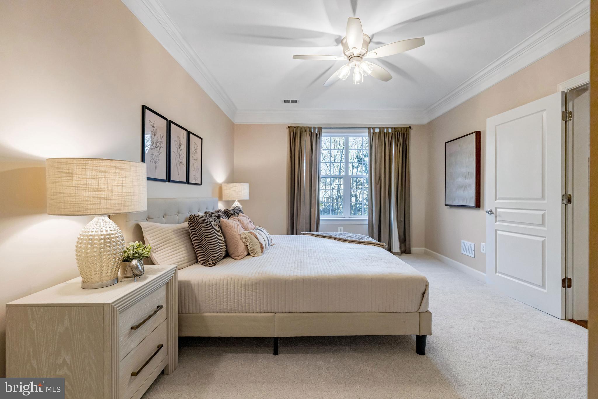 HIDDENBROOK - Residential