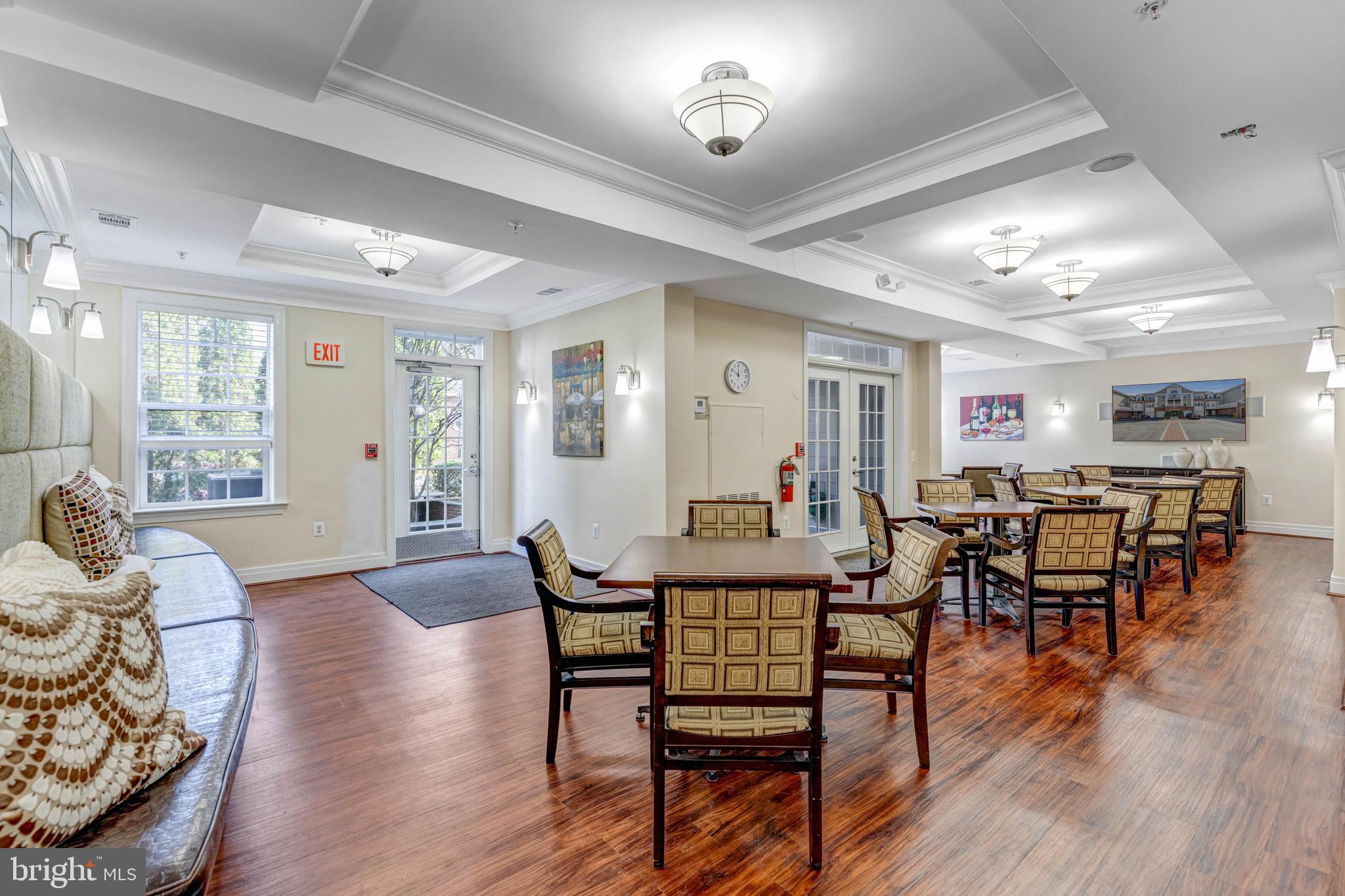 HIDDENBROOK - Residential