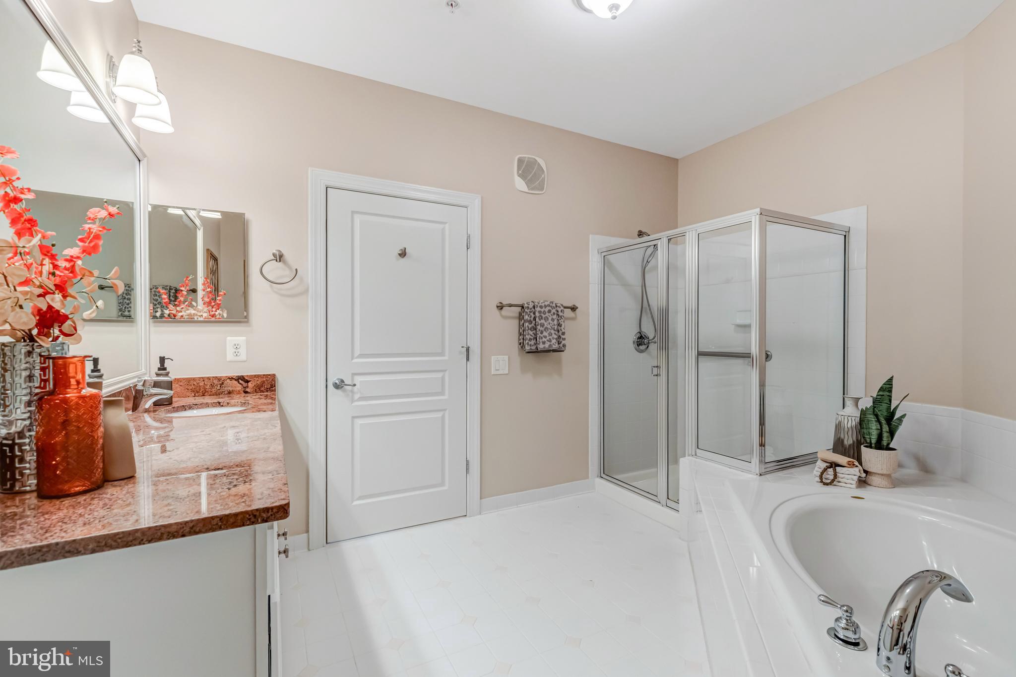 HIDDENBROOK - Residential