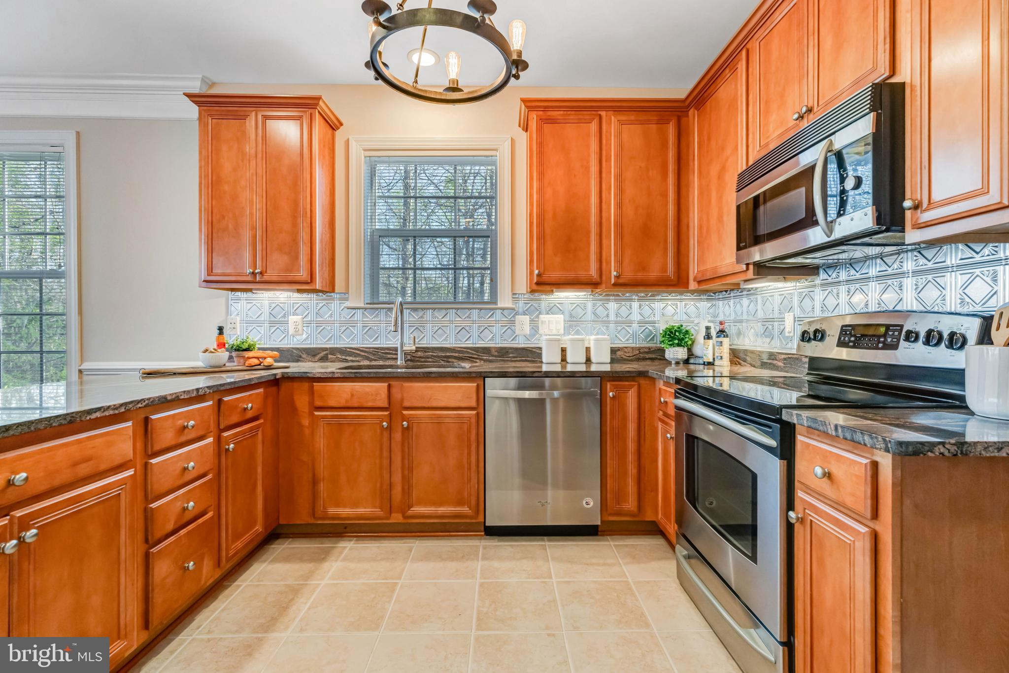 HIDDENBROOK - Residential