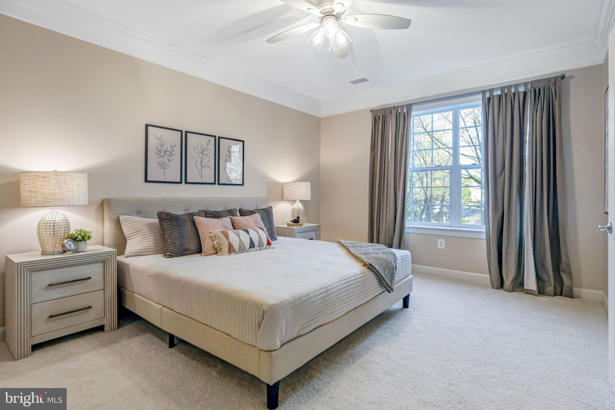 HIDDENBROOK - Residential