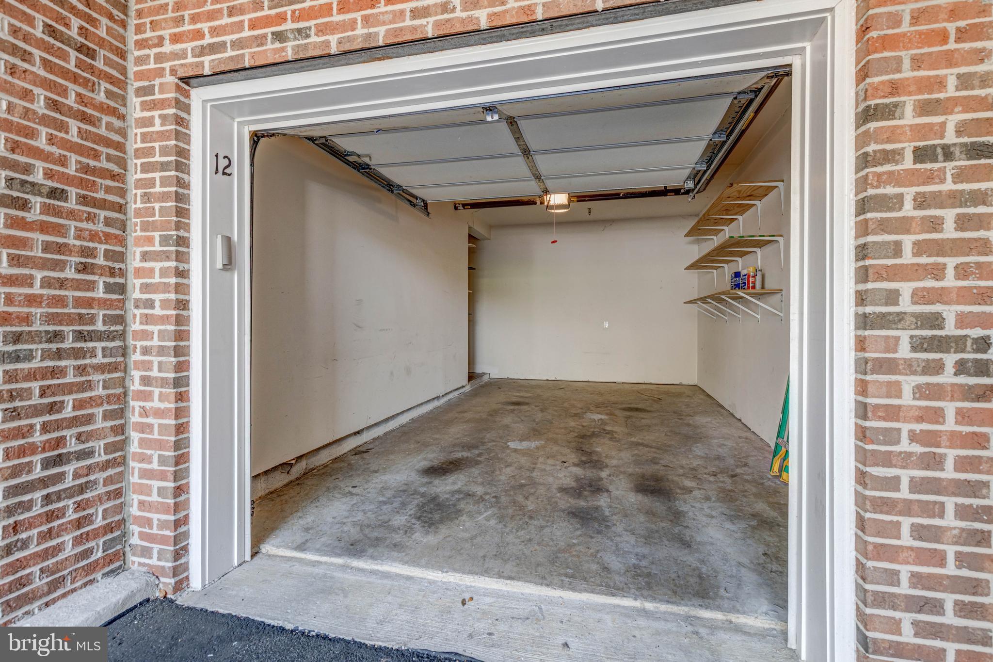 HIDDENBROOK - Residential