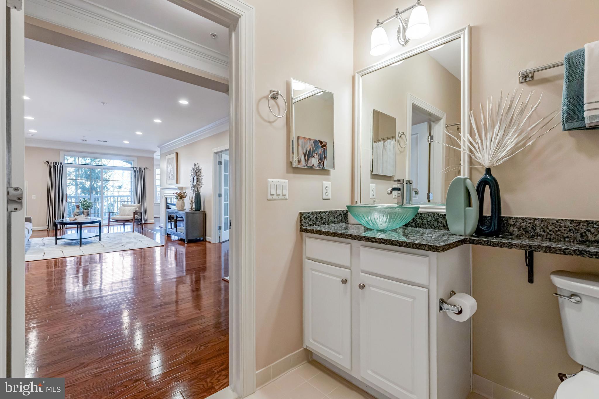 HIDDENBROOK - Residential