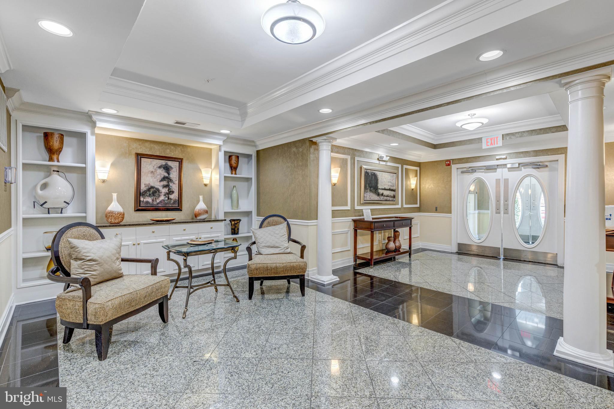 HIDDENBROOK - Residential