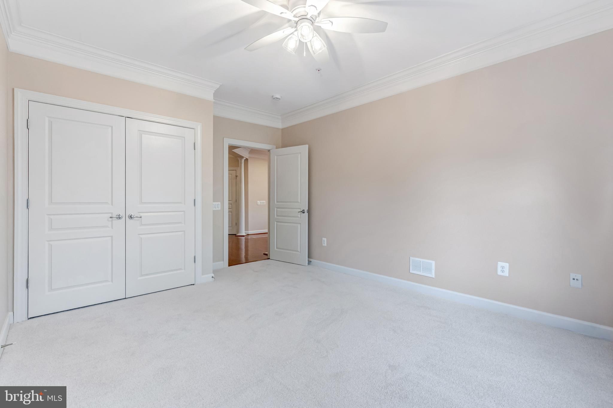 HIDDENBROOK - Residential