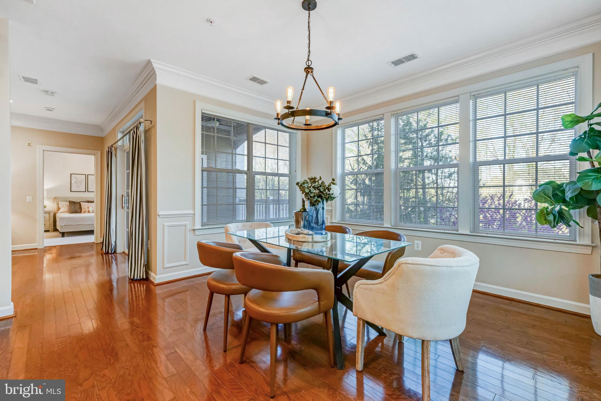 HIDDENBROOK - Residential