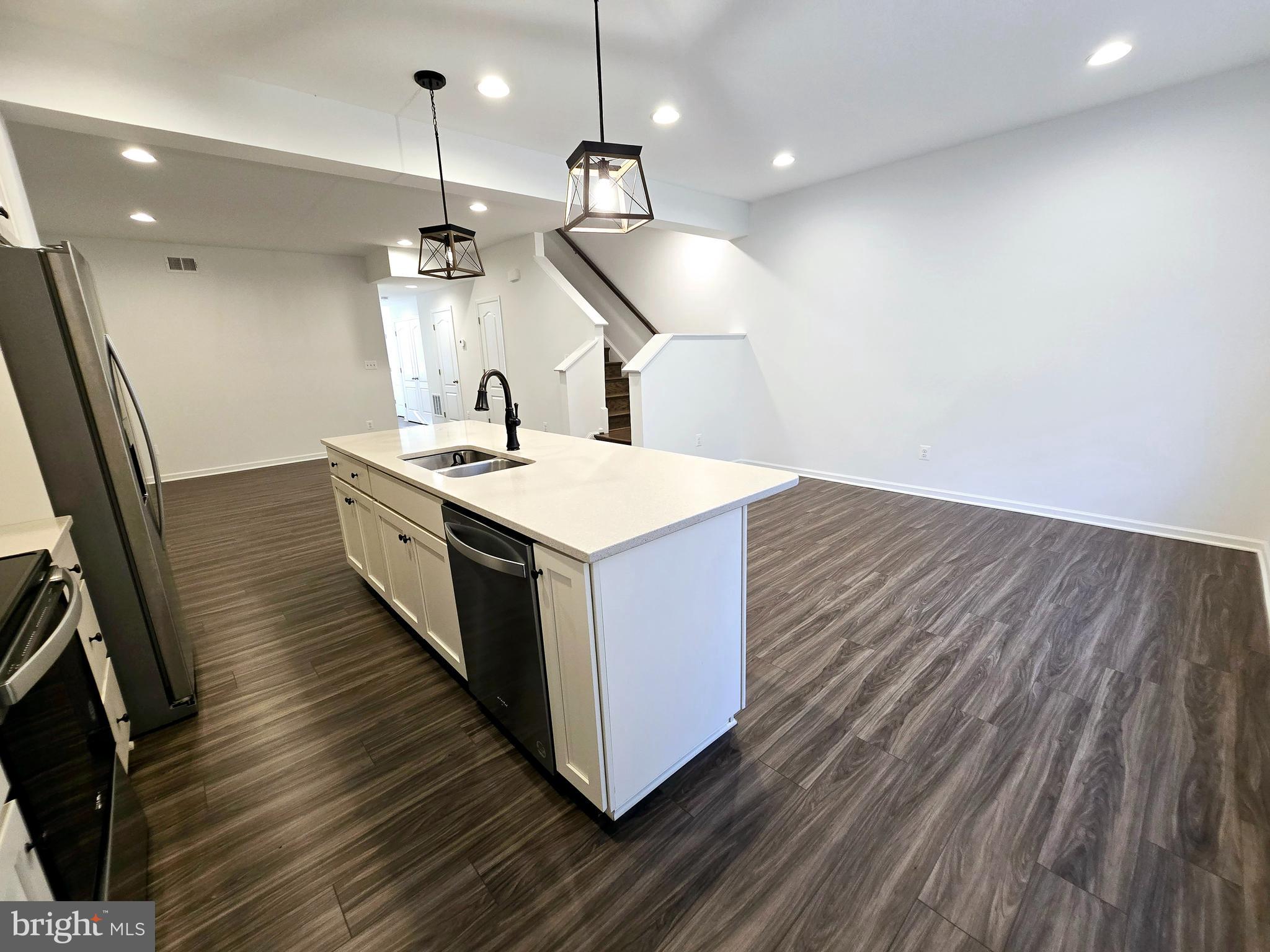 MCCAULEY CROSSING - Residential Lease