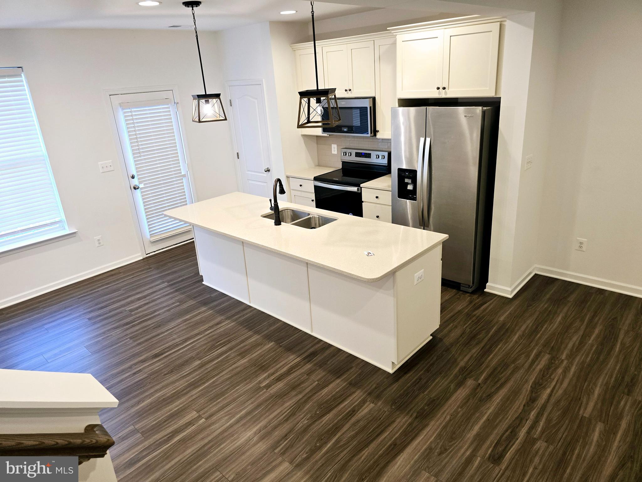 MCCAULEY CROSSING - Residential Lease