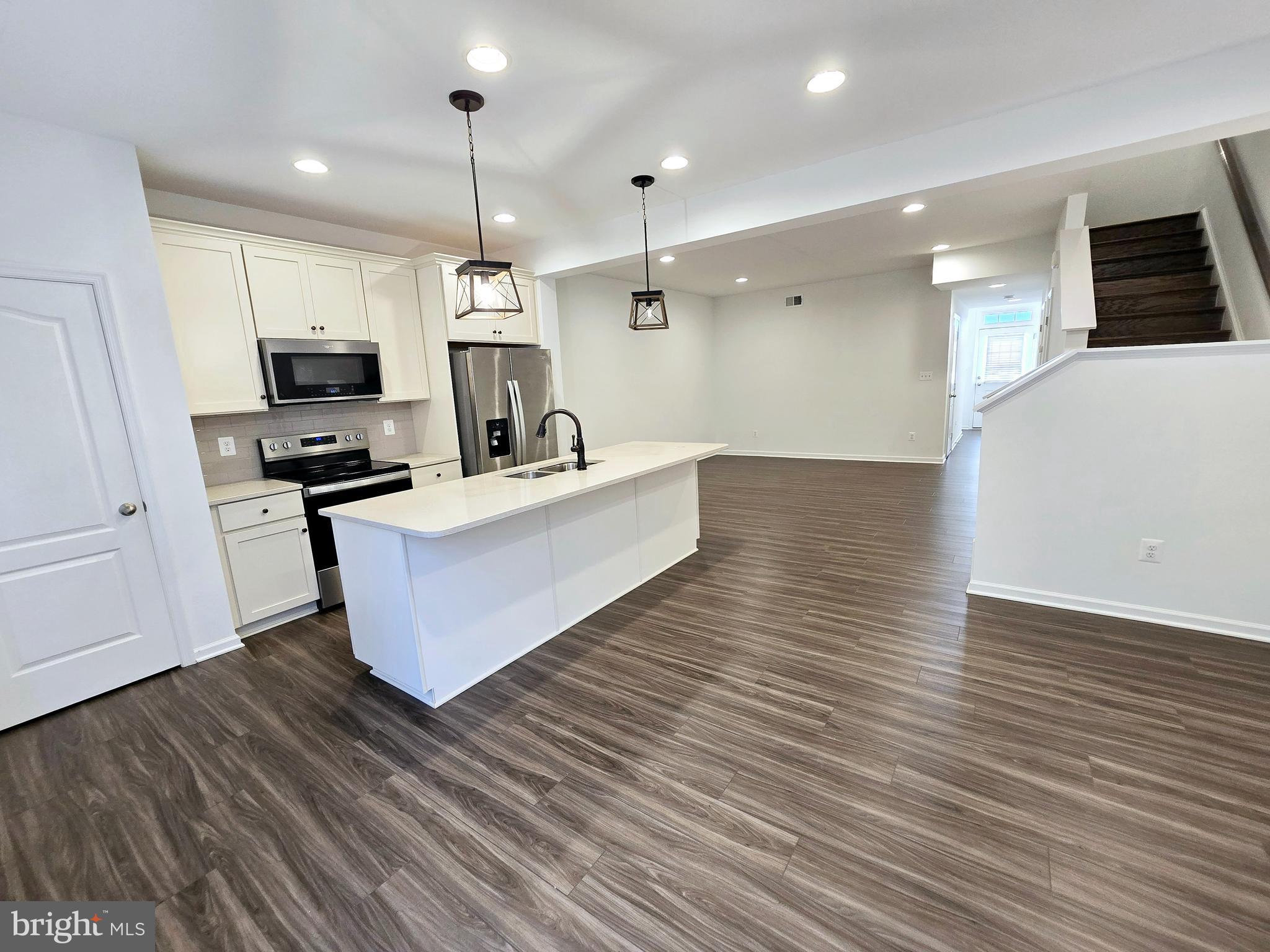 MCCAULEY CROSSING - Residential Lease