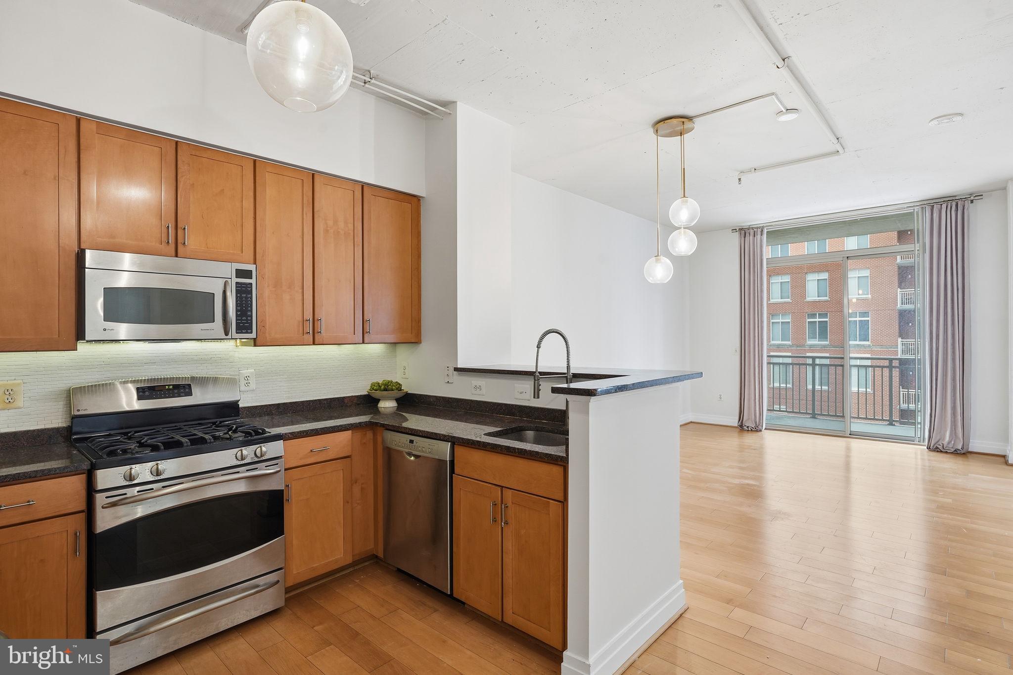 ELAN AT EAST MARKET - Residential