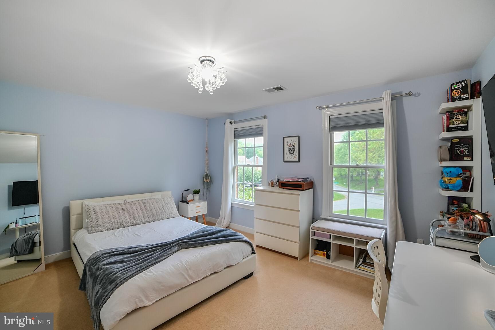 NORBECK ESTATES - Residential Lease