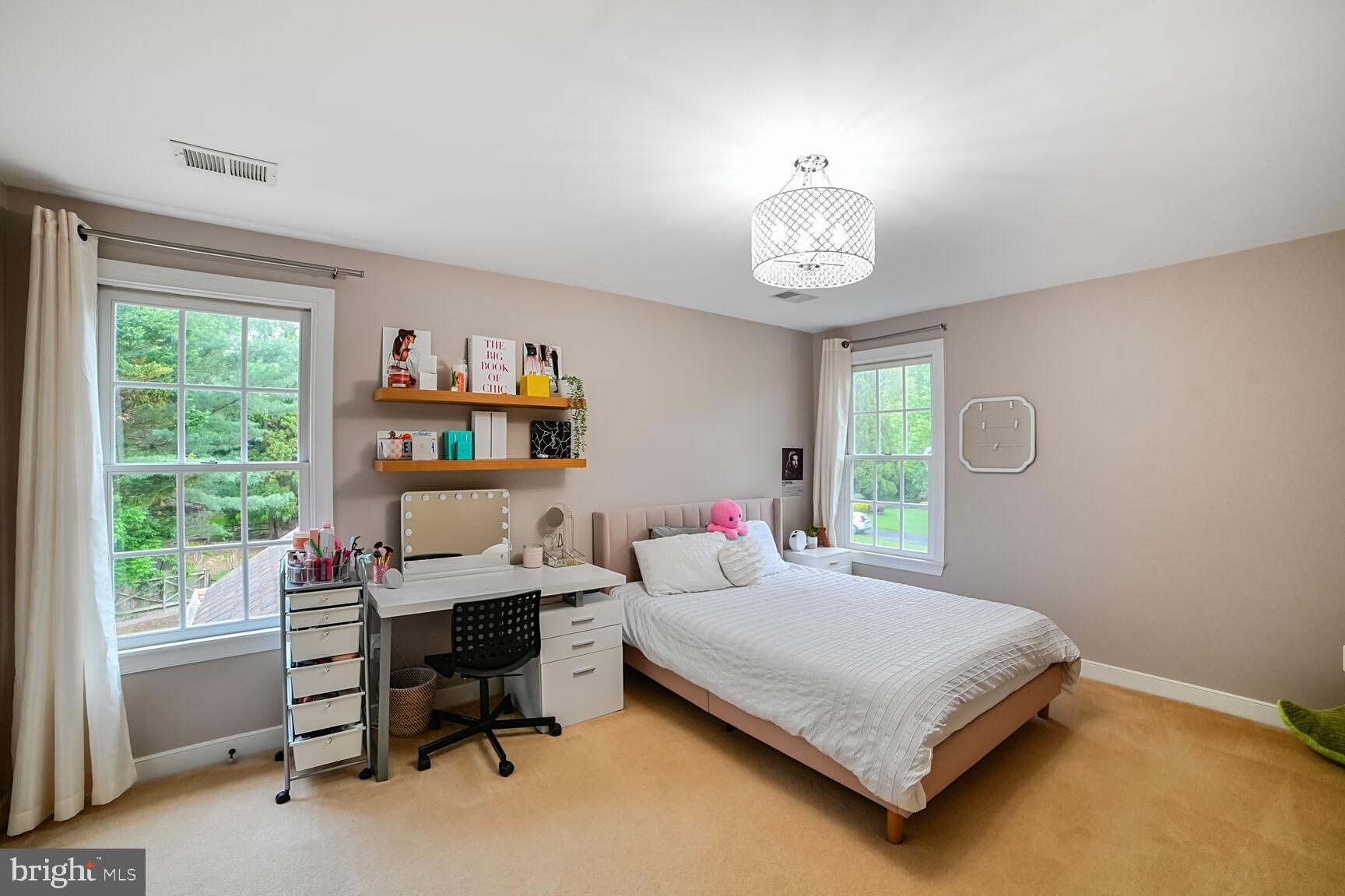 NORBECK ESTATES - Residential Lease