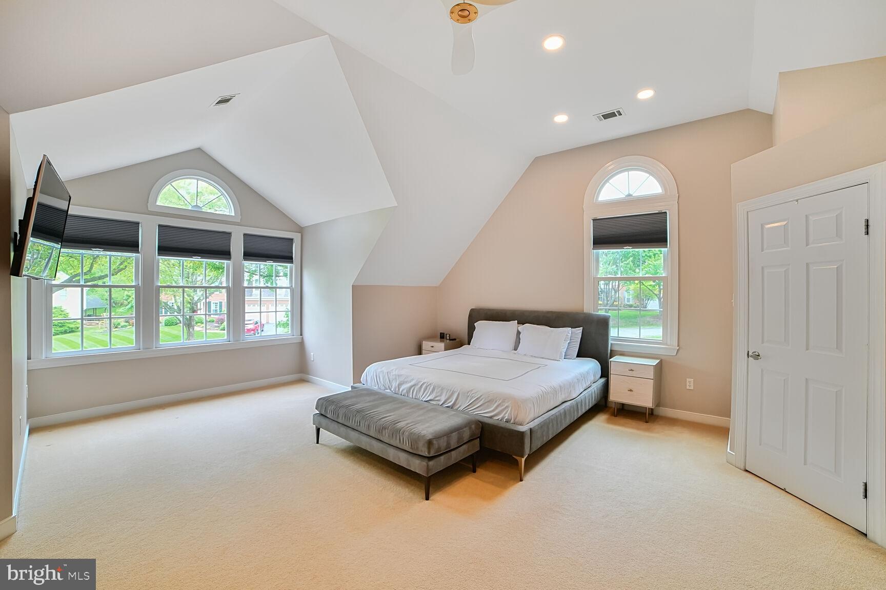 NORBECK ESTATES - Residential Lease