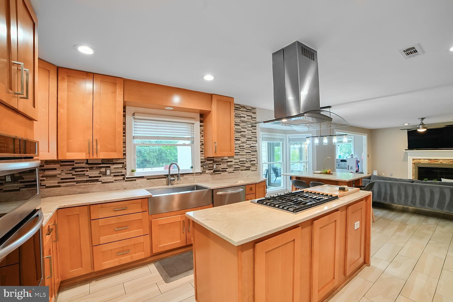 NORBECK ESTATES - Residential Lease