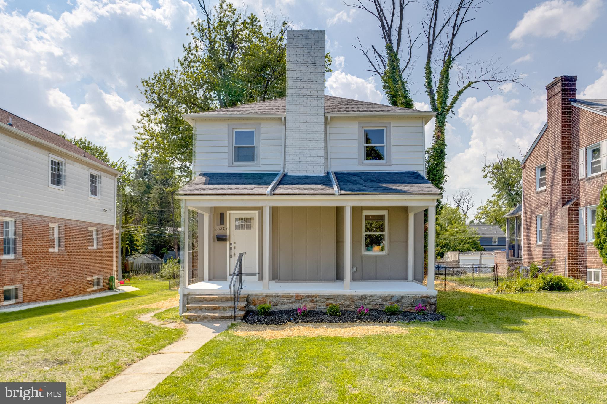 Welcome to 5306 Plymouth Ave – a beautifully renovated and spacious 4-bedroom, 3-bathroom home in the heart of Baltimore!
Step inside and be greeted by an open-concept layout filled with natural light and modern finishes throughout. This home has been thoughtfully updated from top to bottom, offering both comfort and style. The main level features a generously sized living area, perfect for entertaining, and flows seamlessly into the dining space and fully remodeled kitchen—complete with stainless steel appliances, quartz countertops, and custom cabinetry.
With four well-sized bedrooms, including a luxurious primary suite, and three full, modern bathrooms, there’s plenty of space for families, guests, or a home office setup. The fully finished lower level adds even more versatility—ideal for a rec room, gym, or additional living space.
Outside, enjoy a private backyard perfect for relaxing or hosting summer gatherings. Conveniently located near major commuter routes, local parks, and shops, this home offers the best of city living with the feel of a suburban retreat.
Don’t miss your chance to own this move-in ready gem—schedule your showing today!