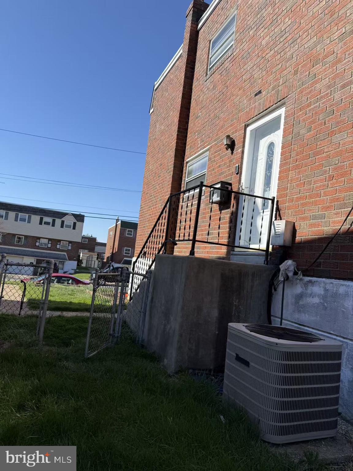 HOLME CIRCLE - Residential