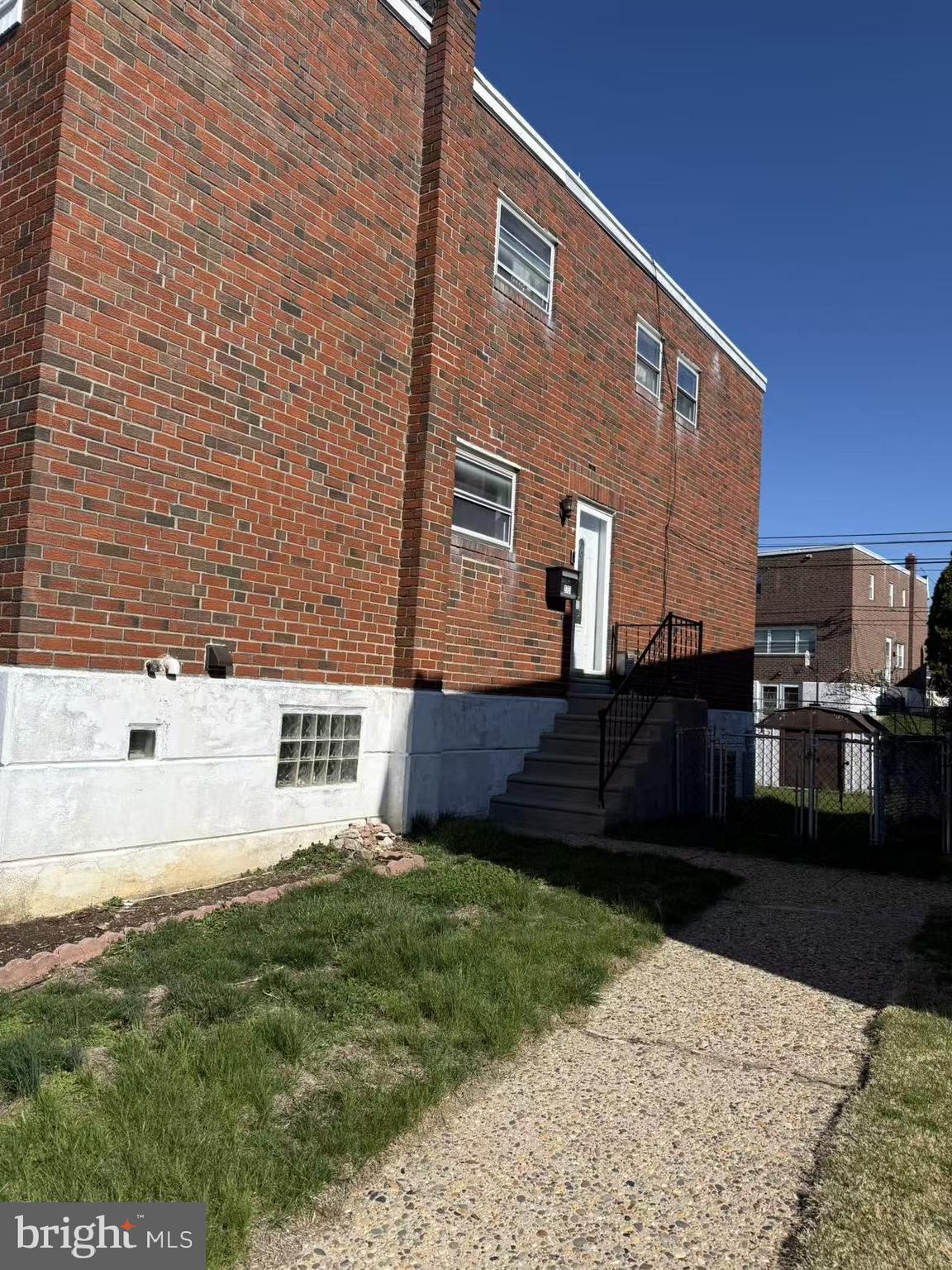 HOLME CIRCLE - Residential