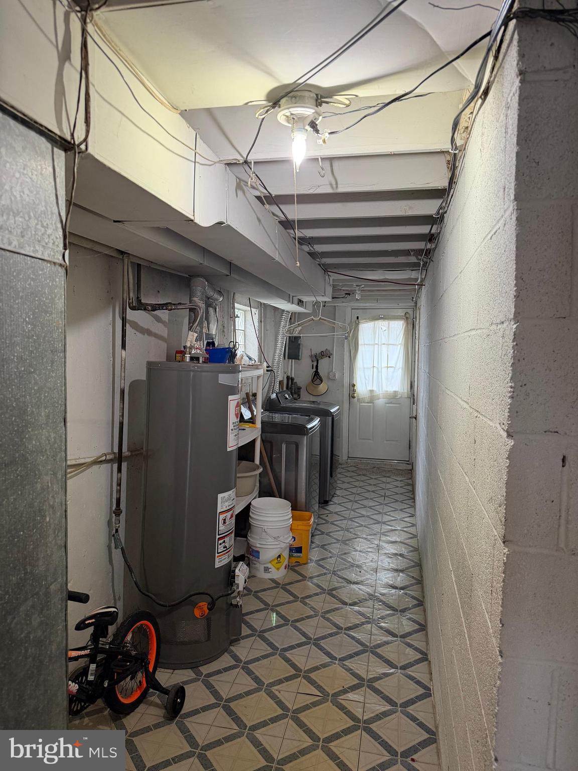 HOLME CIRCLE - Residential