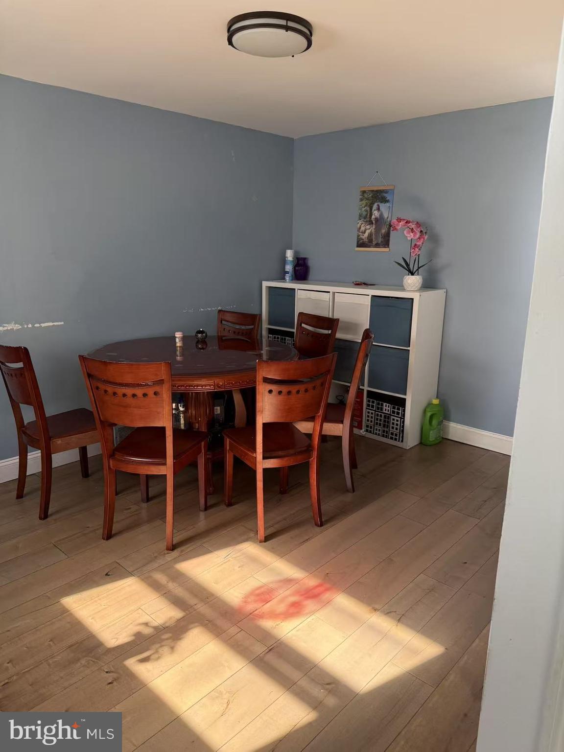 HOLME CIRCLE - Residential