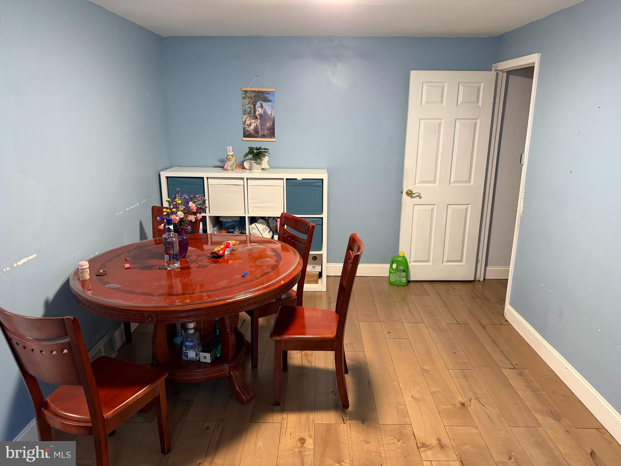 HOLME CIRCLE - Residential