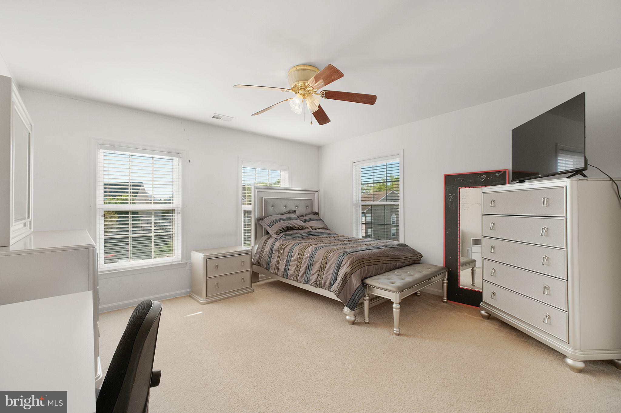 CHRISTOPHER POINTE - Residential