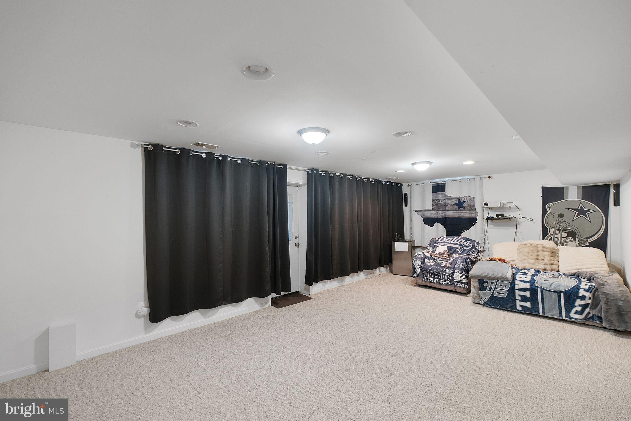 CHRISTOPHER POINTE - Residential