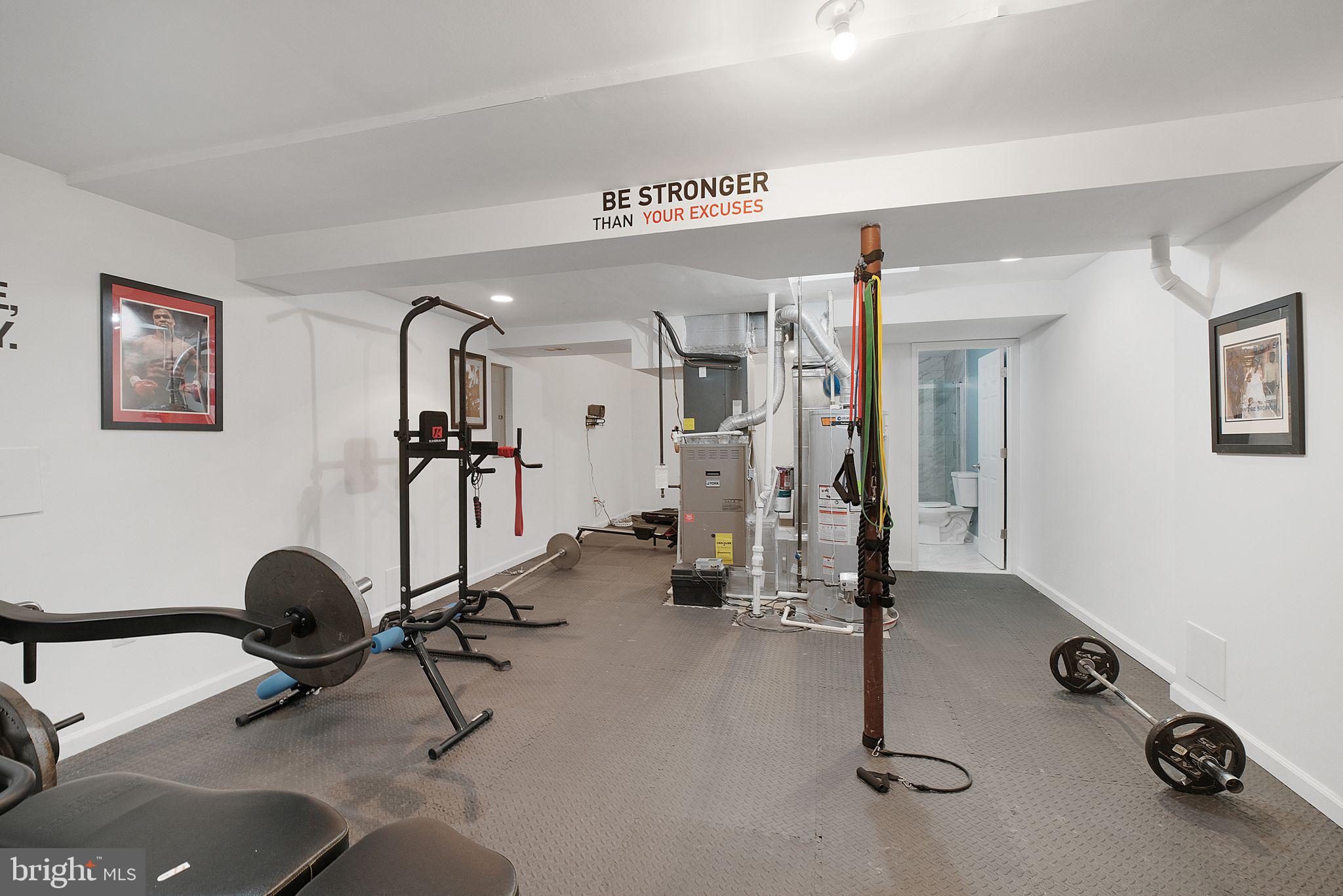 CHRISTOPHER POINTE - Residential