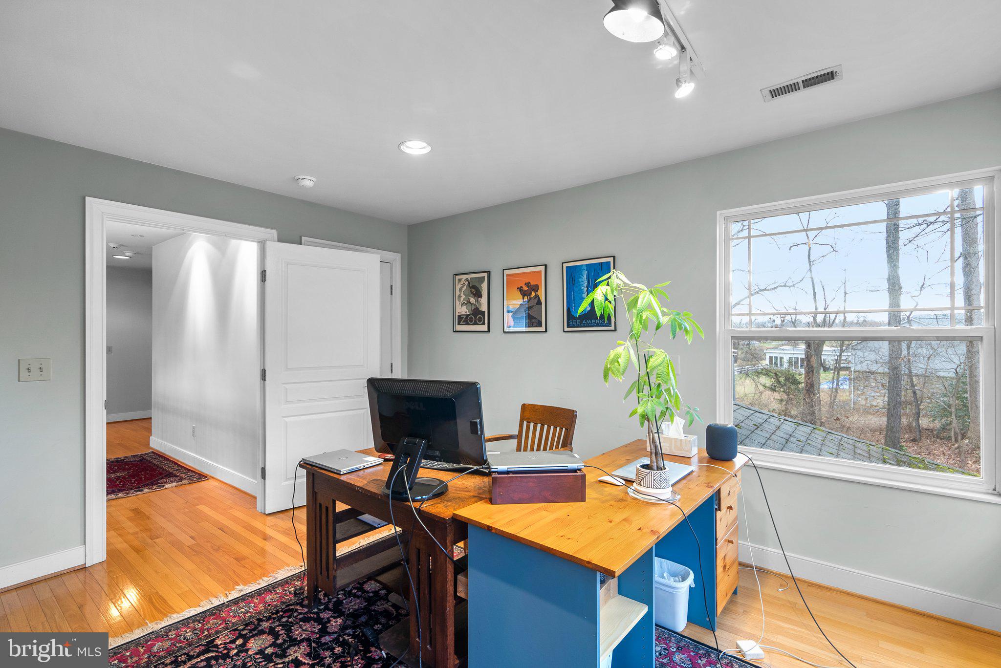 SPRINGFIELD - Residential