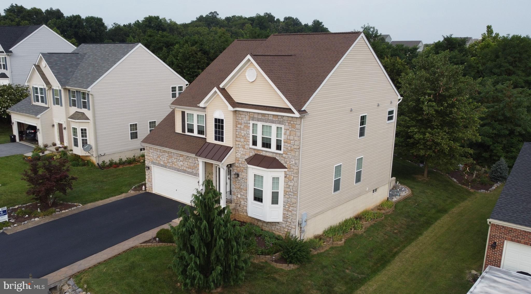 BENTWOOD ESTATES - Residential