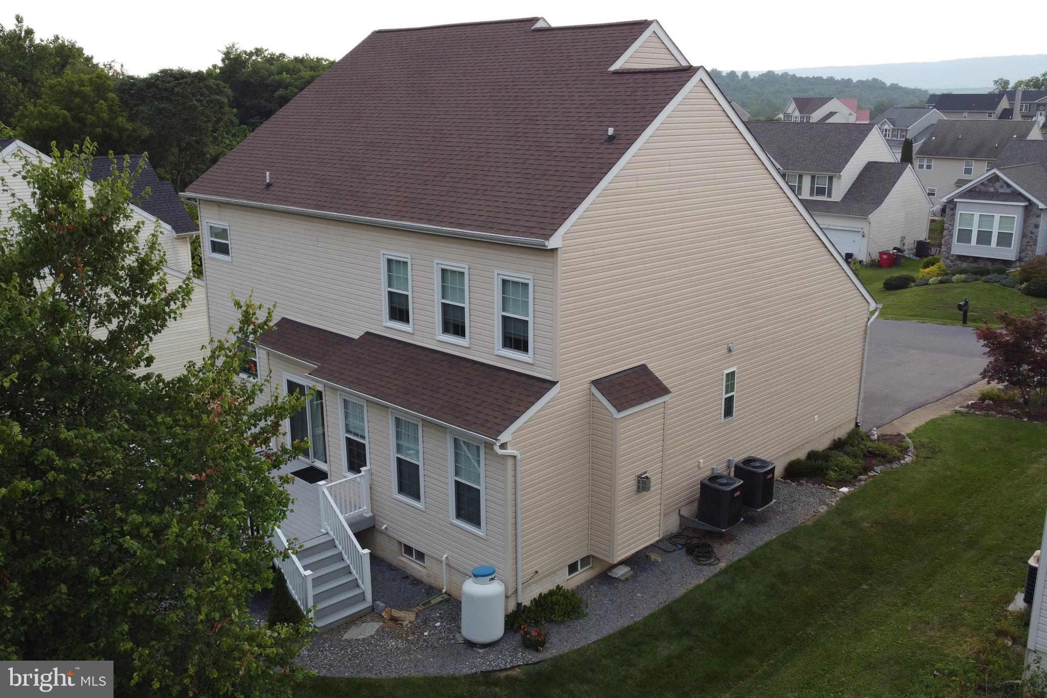 BENTWOOD ESTATES - Residential