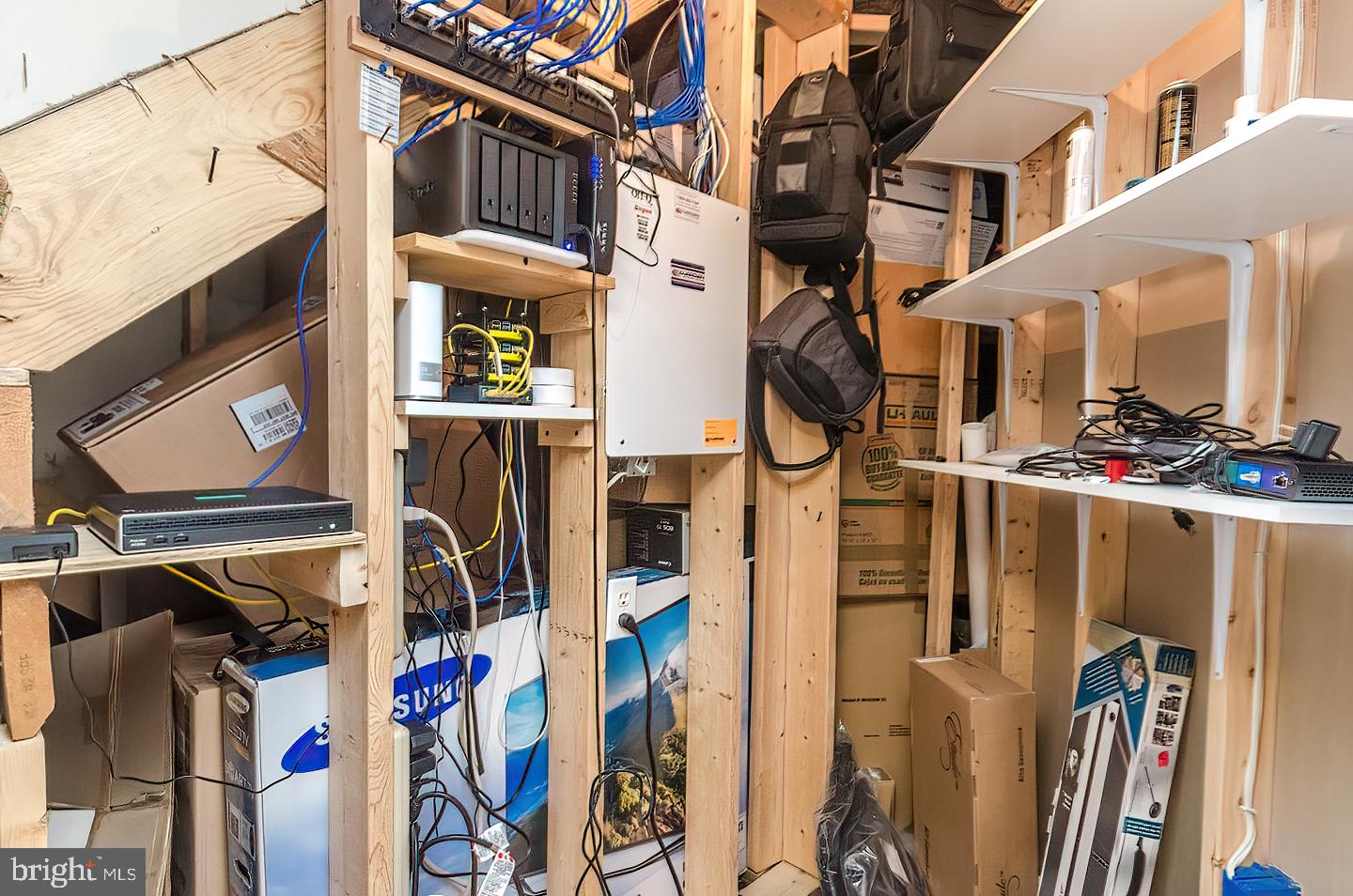 BENTWOOD ESTATES - Residential