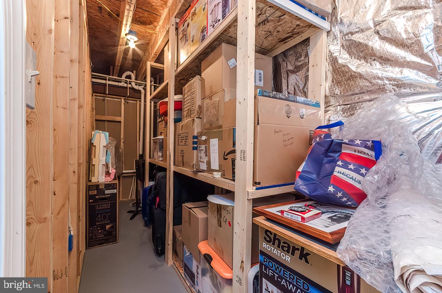 BENTWOOD ESTATES - Residential