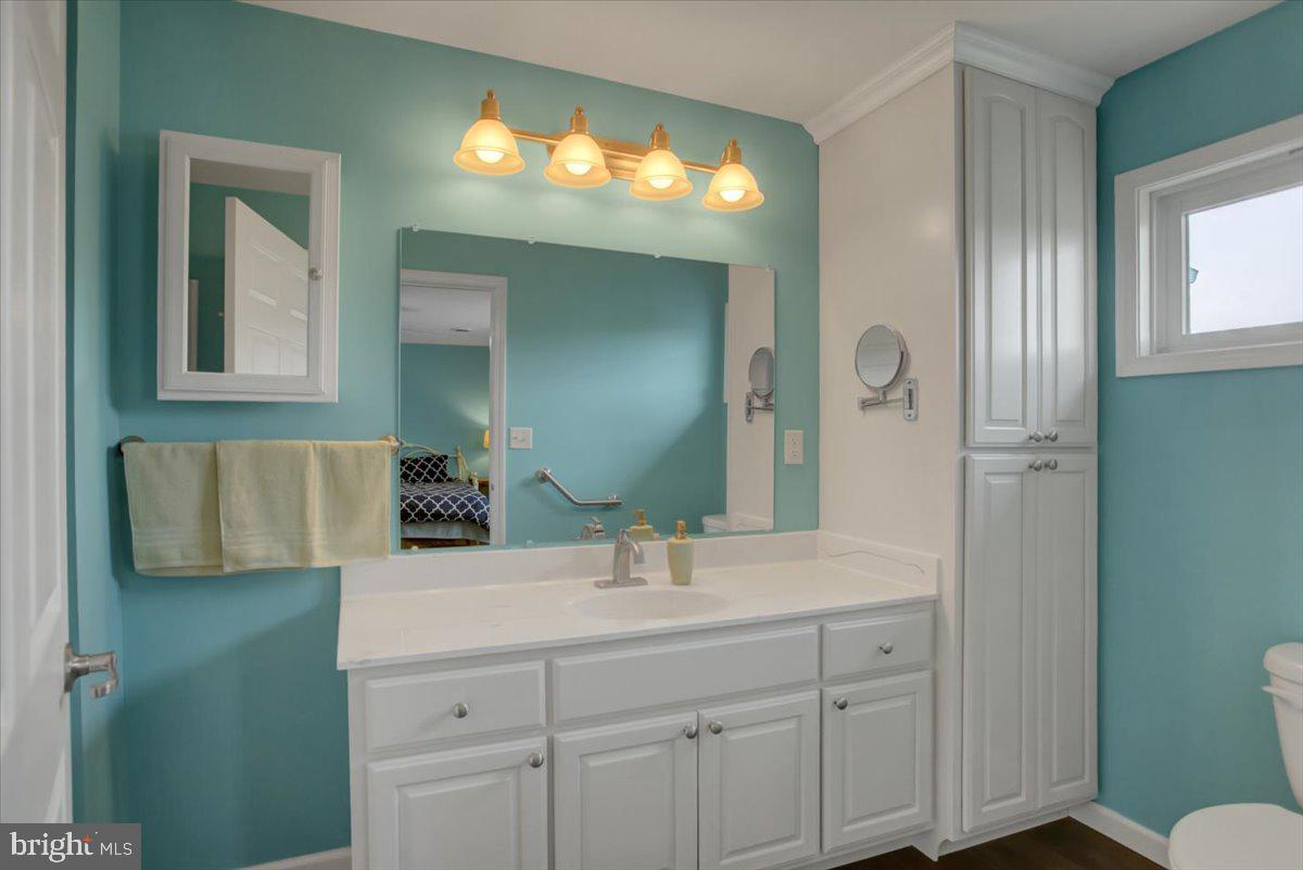 BLUE SPRING - Residential