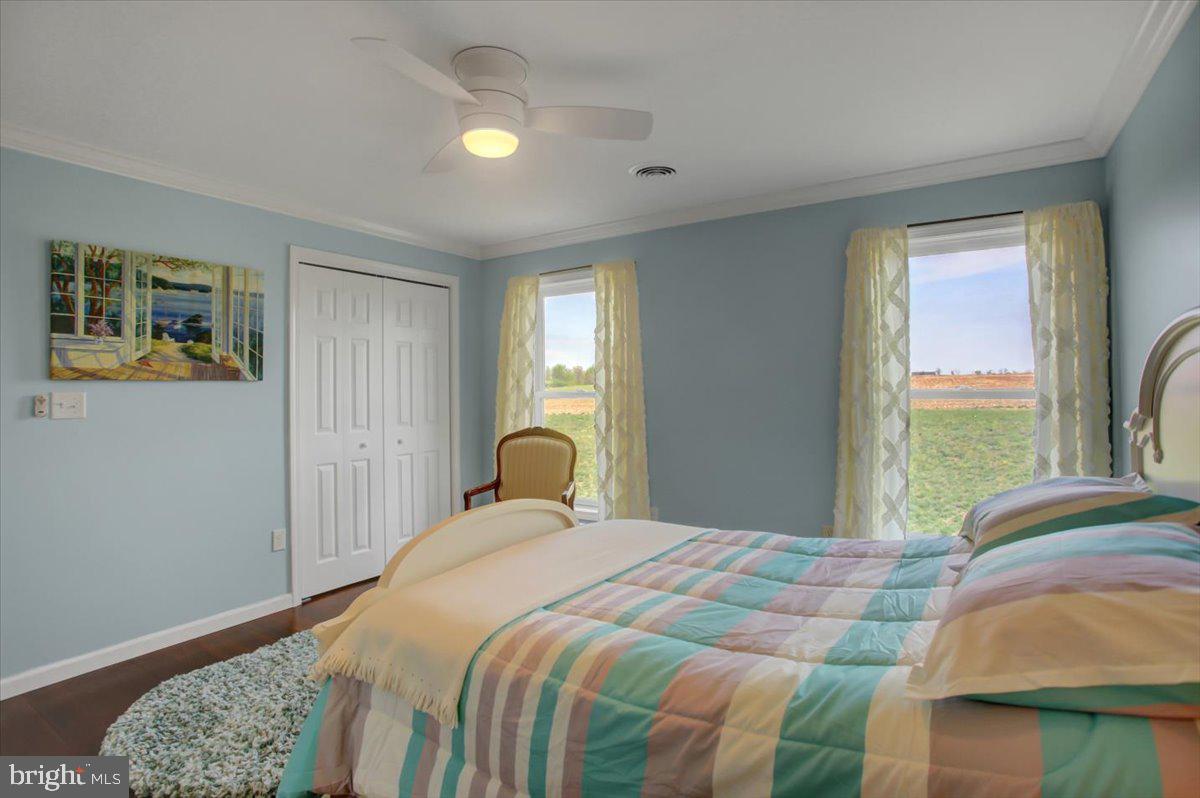 BLUE SPRING - Residential