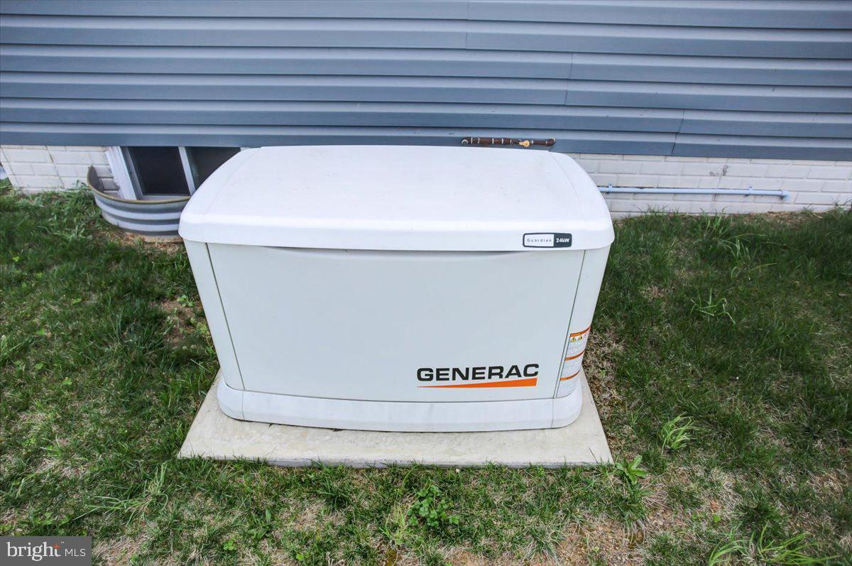 BLUE SPRING - Residential