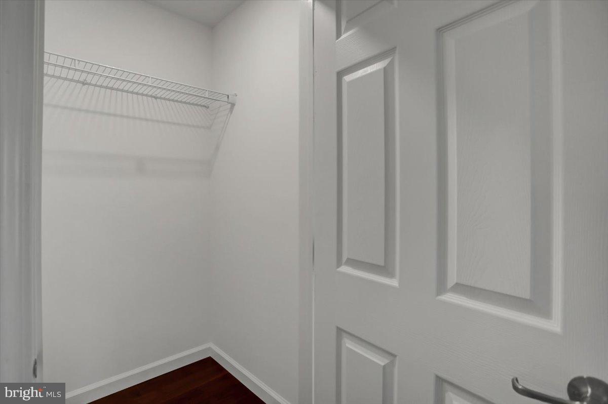 BLUE SPRING - Residential