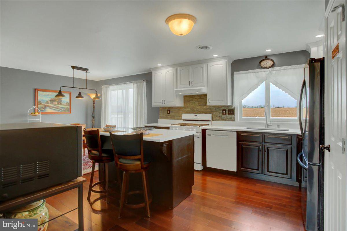 BLUE SPRING - Residential