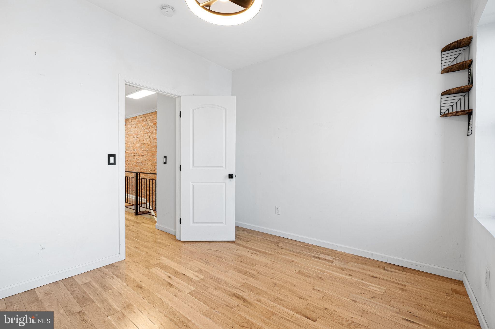 BELMONT - Residential