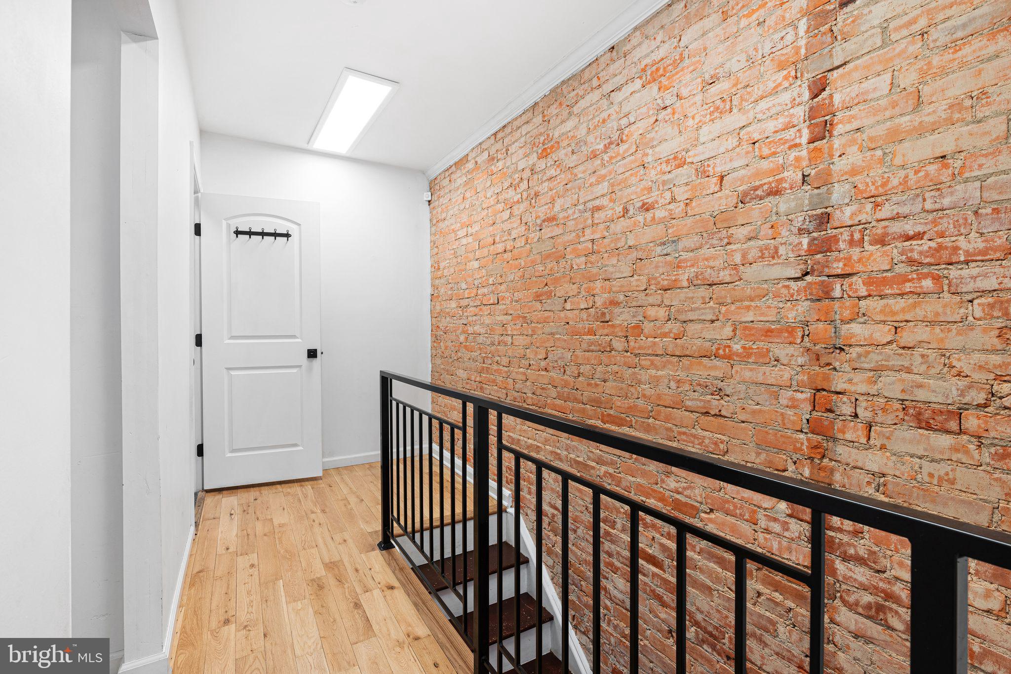 BELMONT - Residential