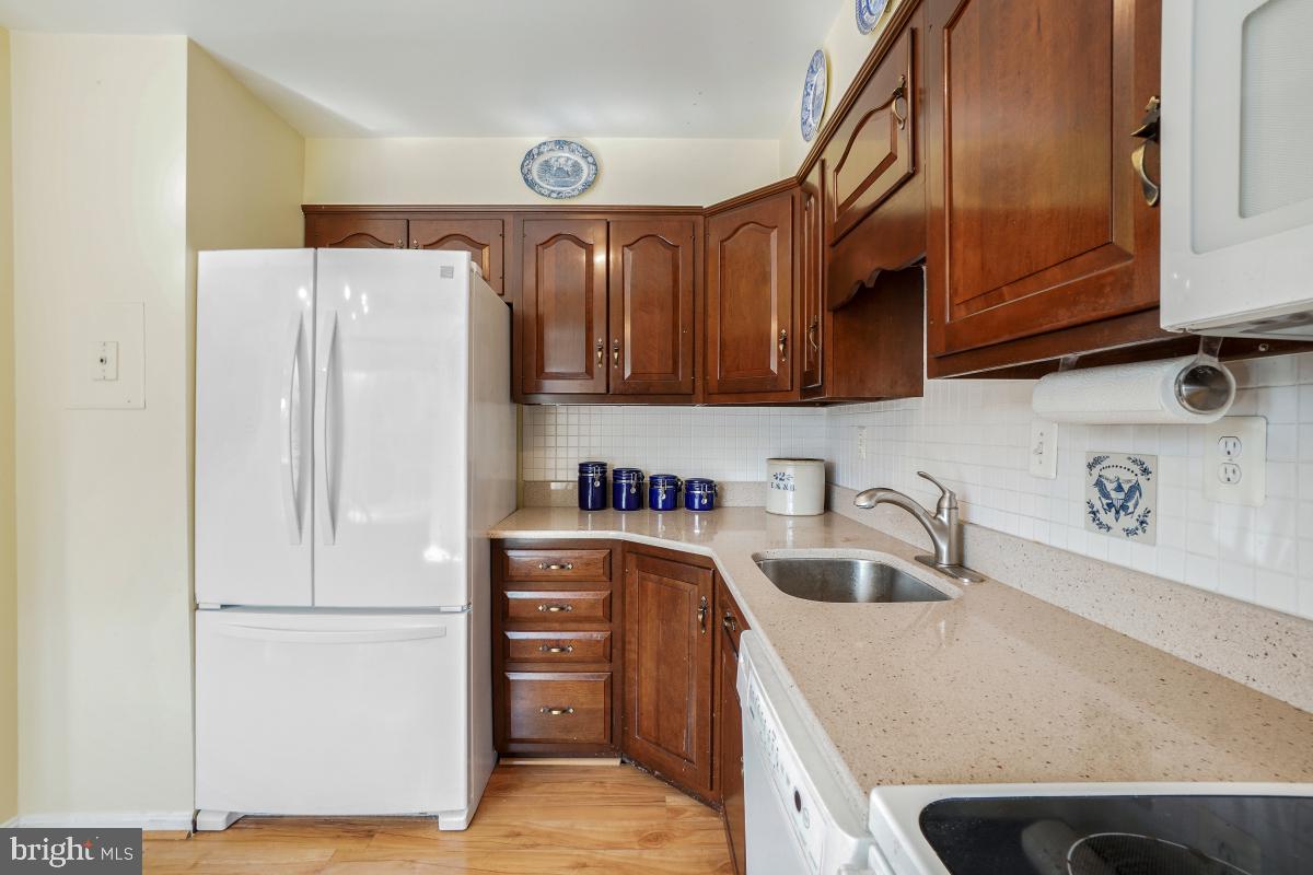 CAPITOL HILL - Residential