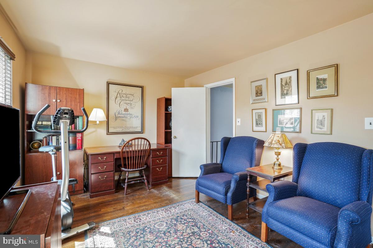 CAPITOL HILL - Residential