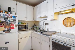 CAPITOL HILL - Residential