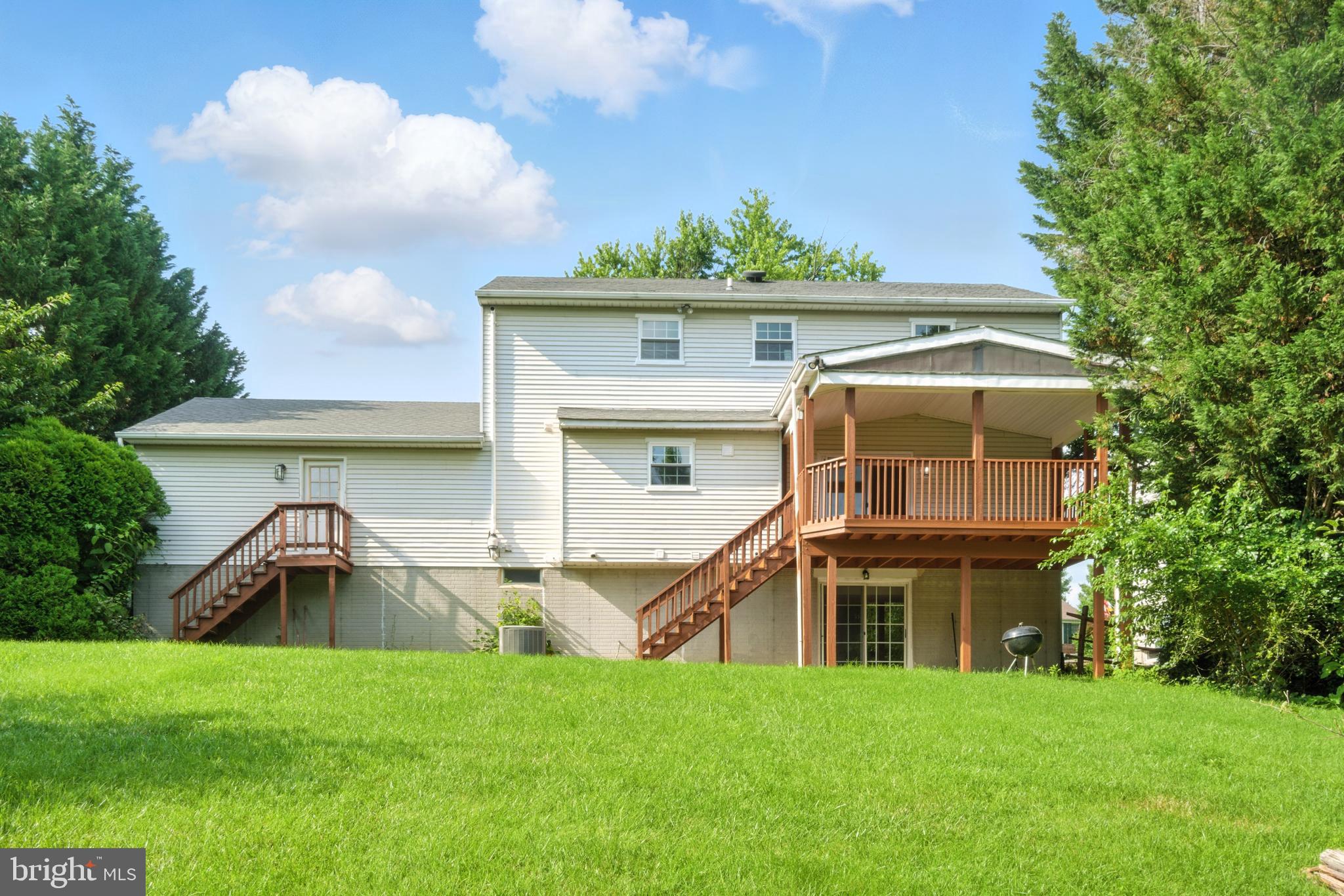 BRAMPTON HILLS - Residential