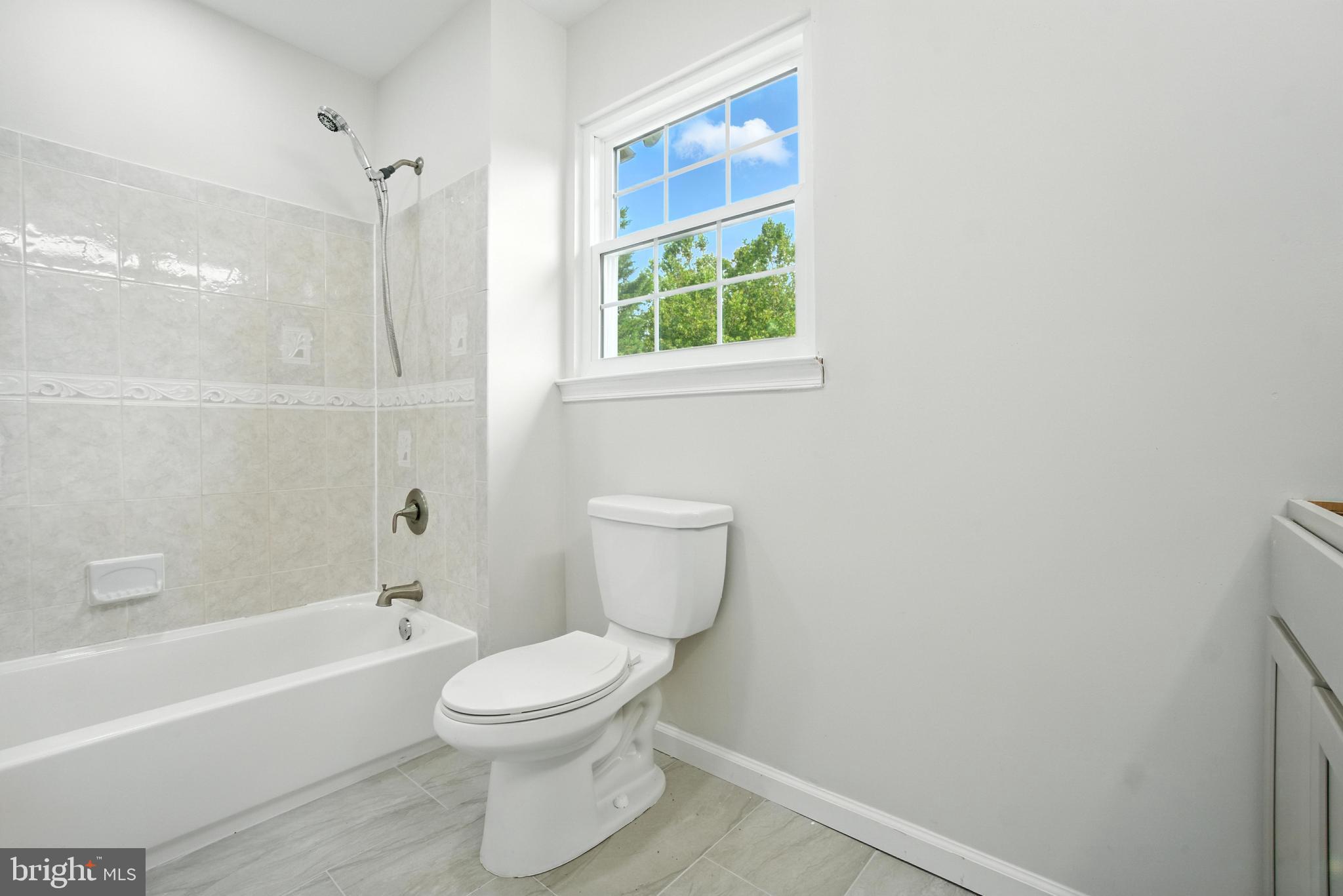 BRAMPTON HILLS - Residential