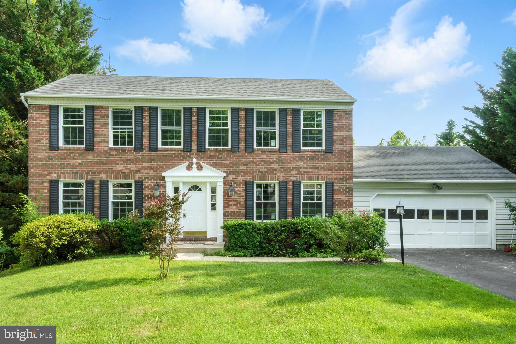 BRAMPTON HILLS - Residential