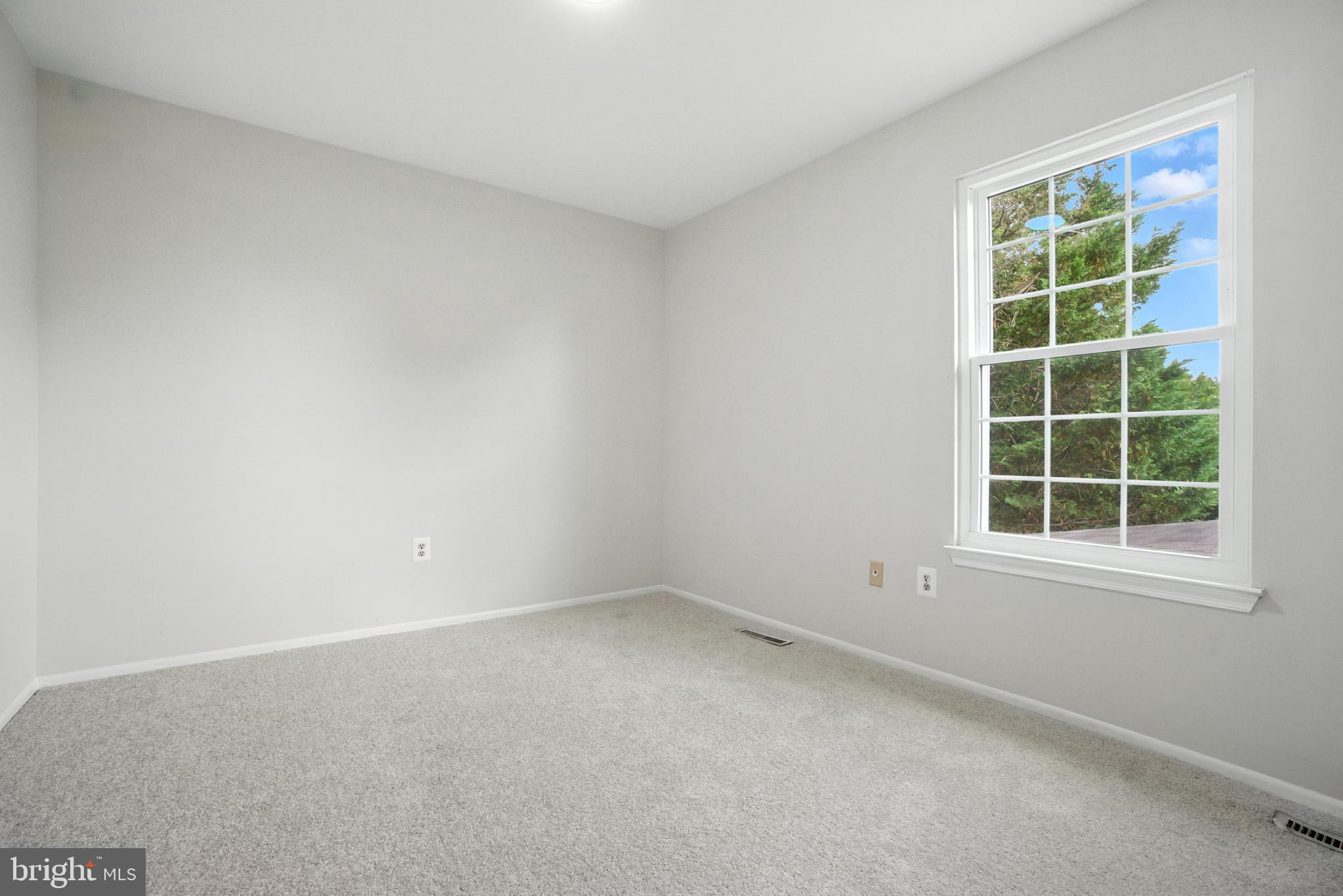 BRAMPTON HILLS - Residential