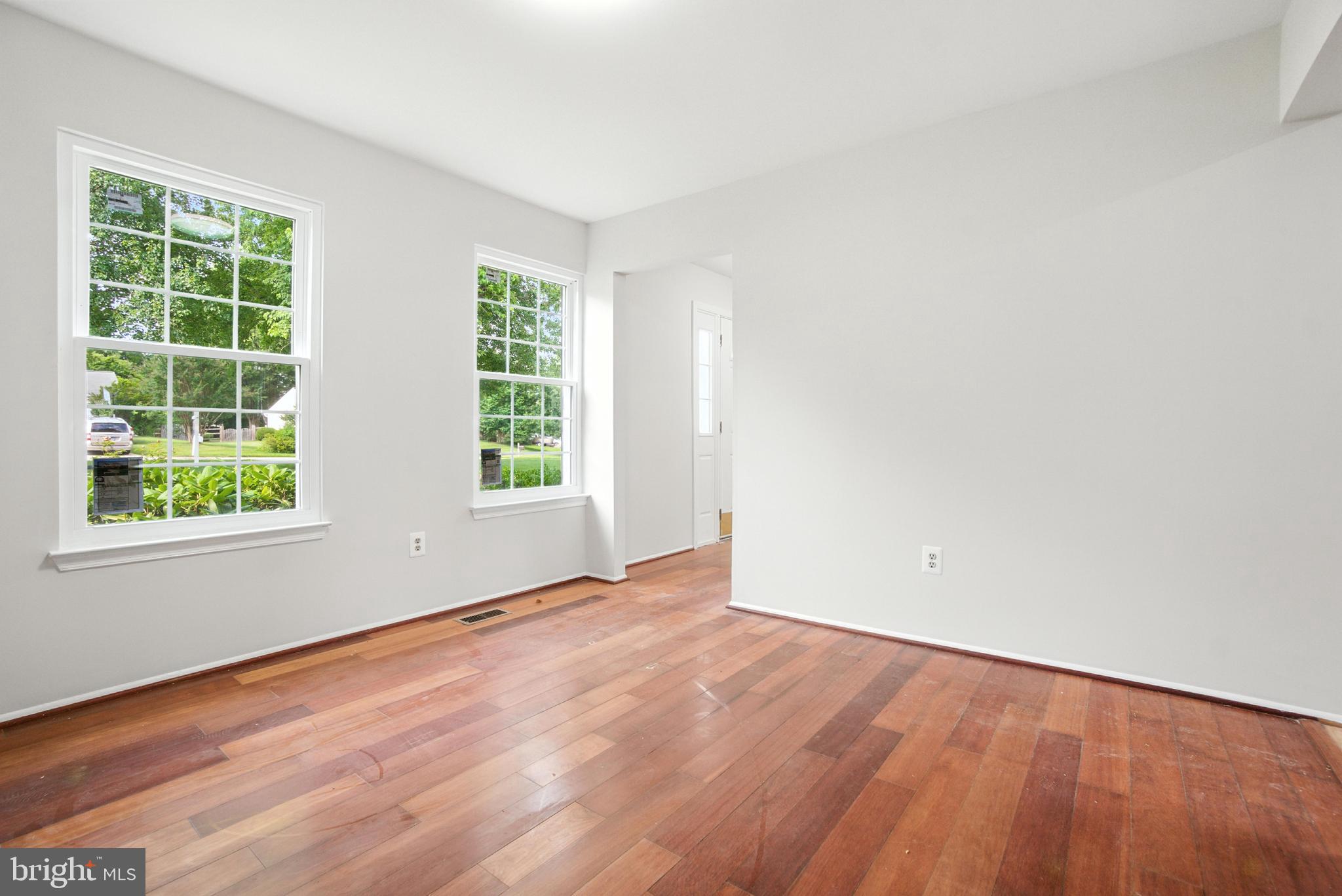 BRAMPTON HILLS - Residential