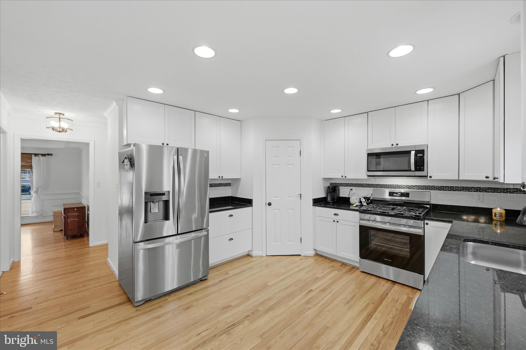 MOSBY STATION - Residential